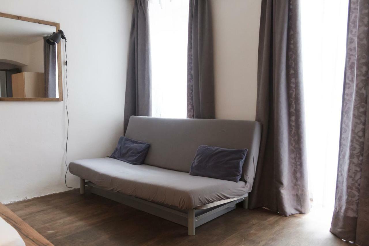 Trending Apartment Wina Bagian luar foto